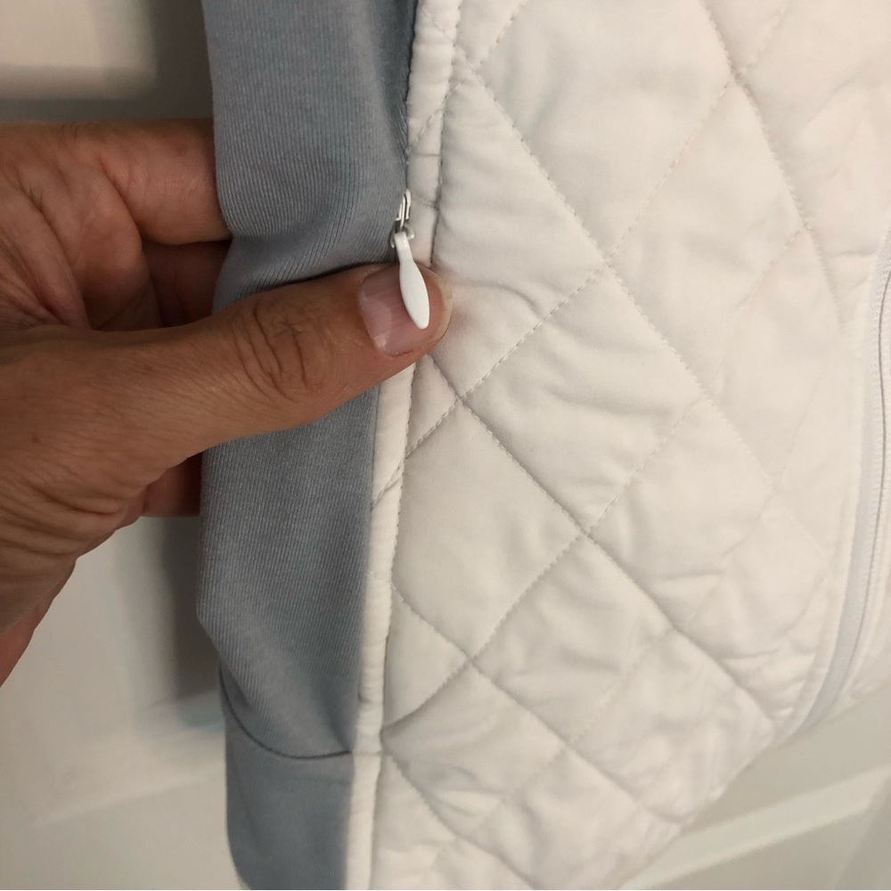Athleta upside spandex blend white/Grey quilted zippered vest bodycon Sz XXS - Picture 5 of 12